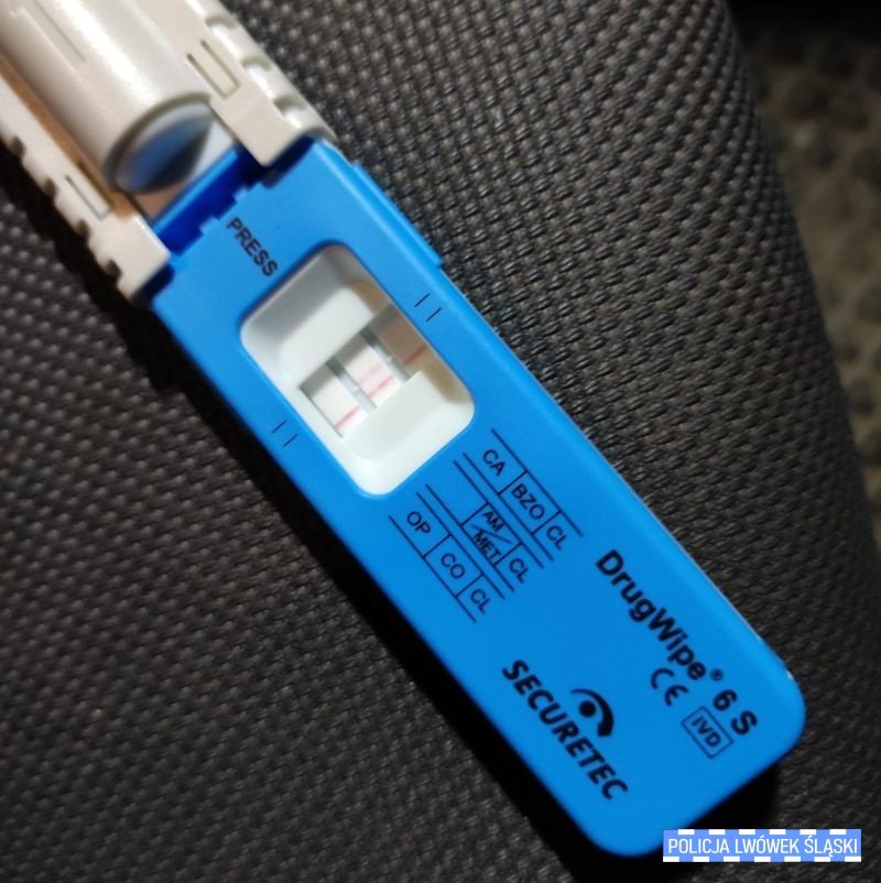 ucieka-przed-policja-113603