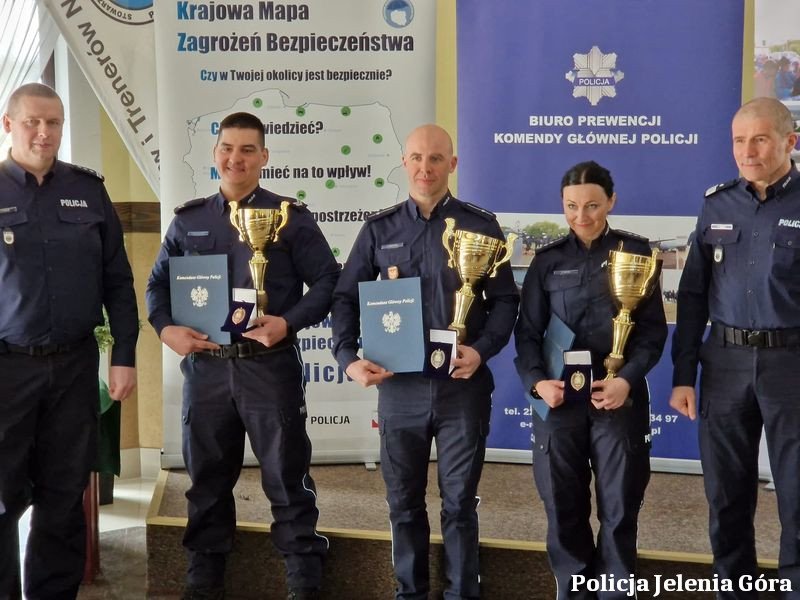 pierwsza-na-podium-113624