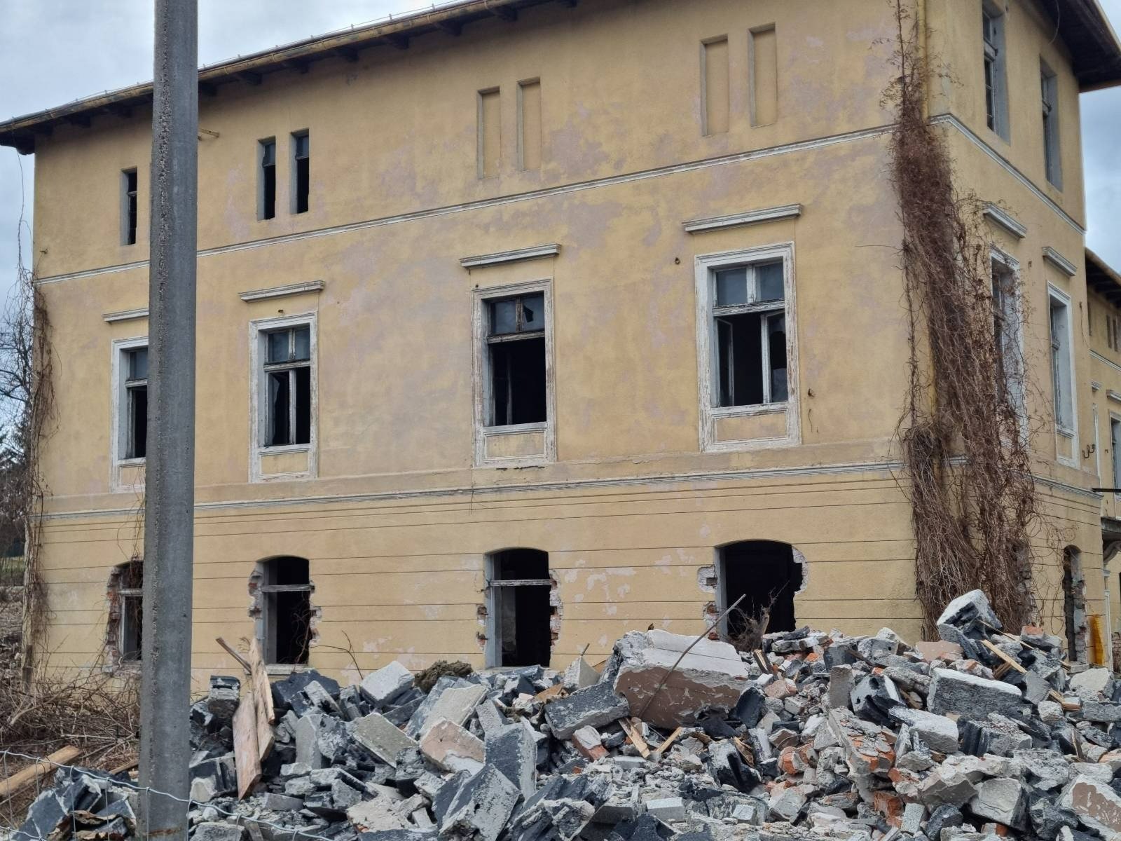 rozbiorka-dawnej-papierni-113756
