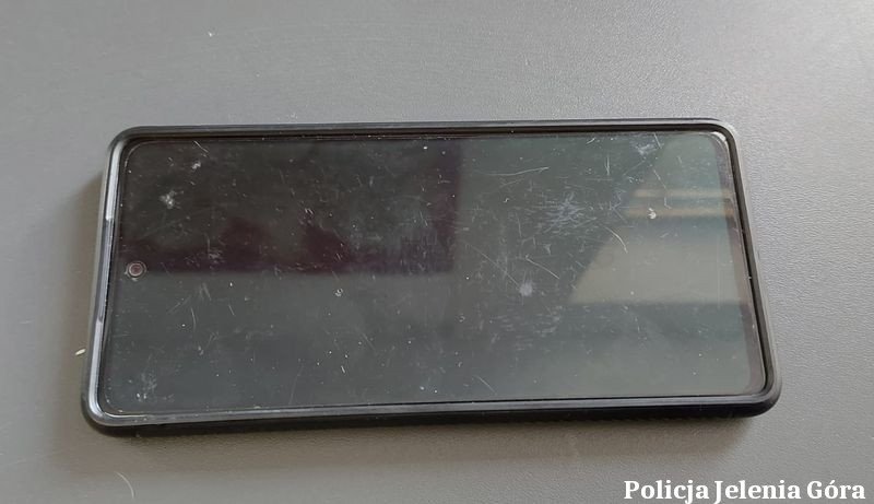 przywaszczya-telefon-poniesie-konsekwencje-113830