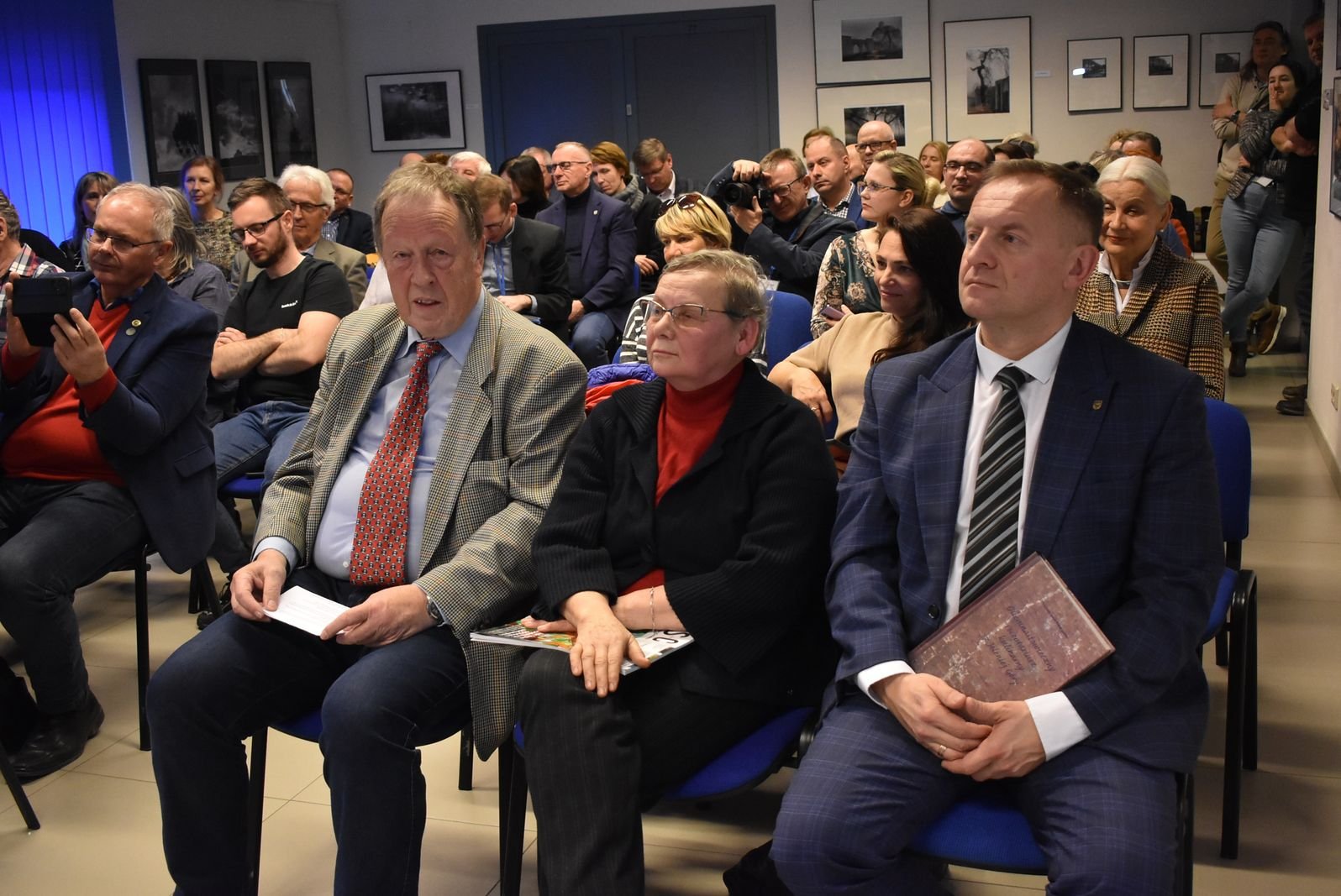 promocja-ksiazki-o-jeleniogorskich-kulinariach-114037