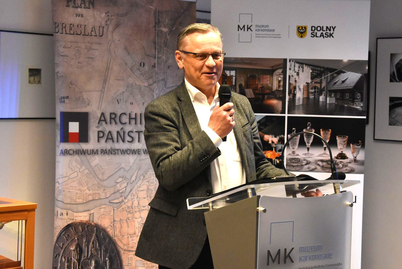 promocja-ksiazki-o-jeleniogorskich-kulinariach-114037