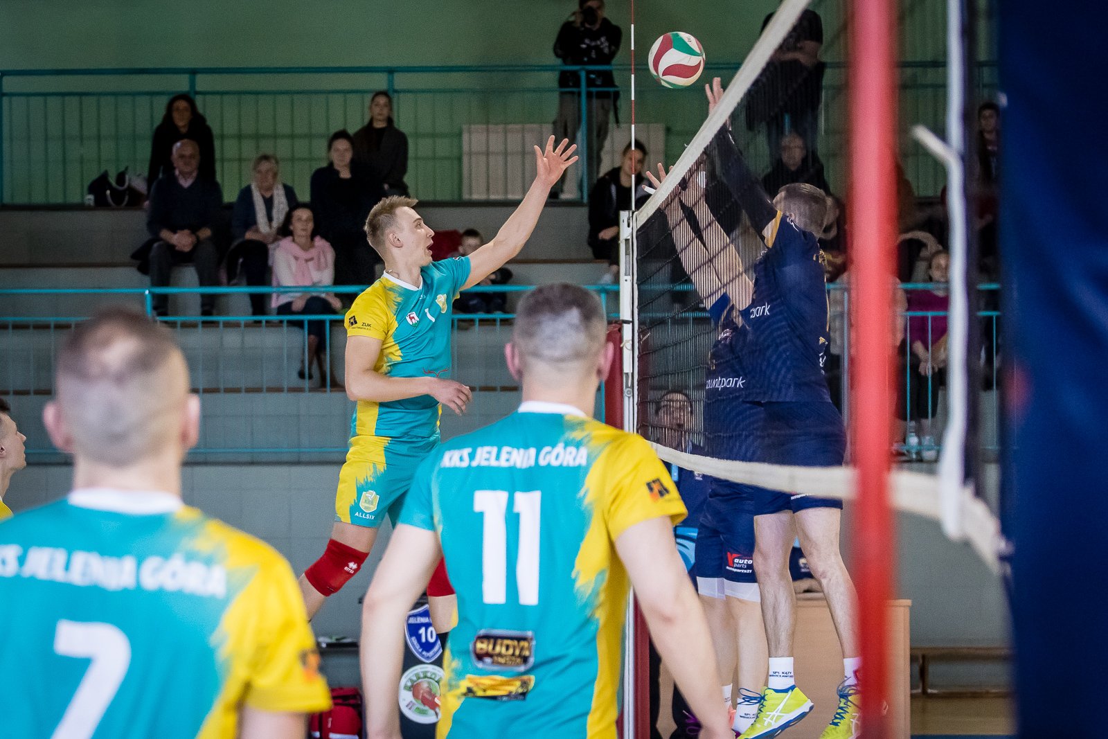 pewne-zwyciestwo-siatkarzy-114097