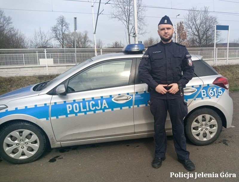 policjanci-uratowali-desperata-114215