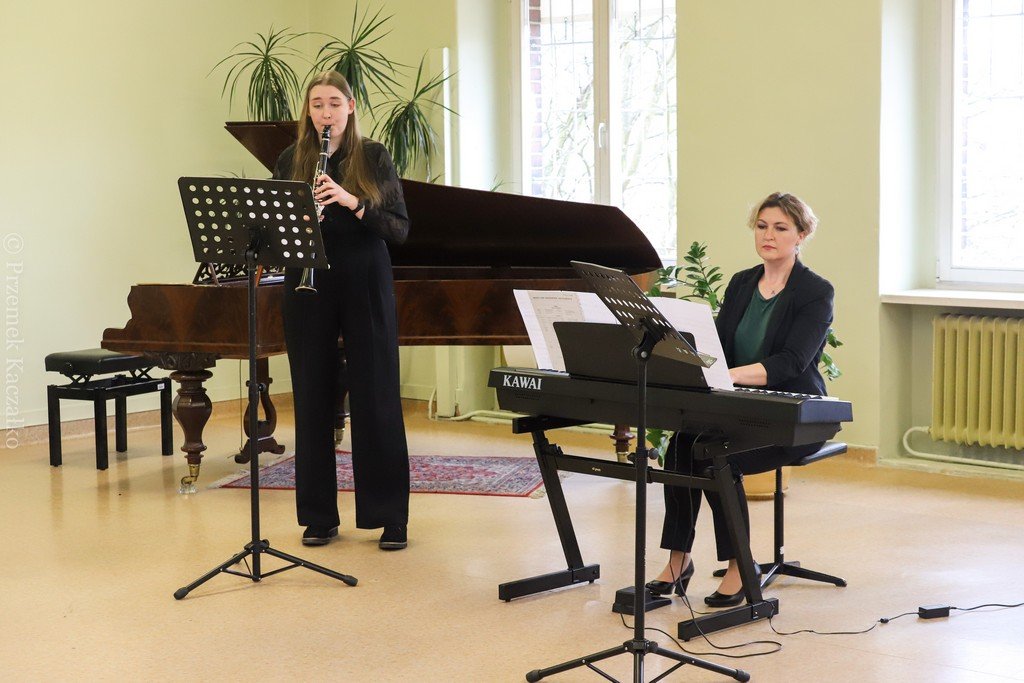 muzyka-klasyczna-w-galerii-karkonoskiej-114345