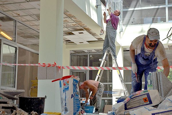 Studenci będą mieli dostęp do nowoczesnej biblioteki, ale – ich zdaniem – przez decyzje kadrowe oferta uczelni jest ograniczona.