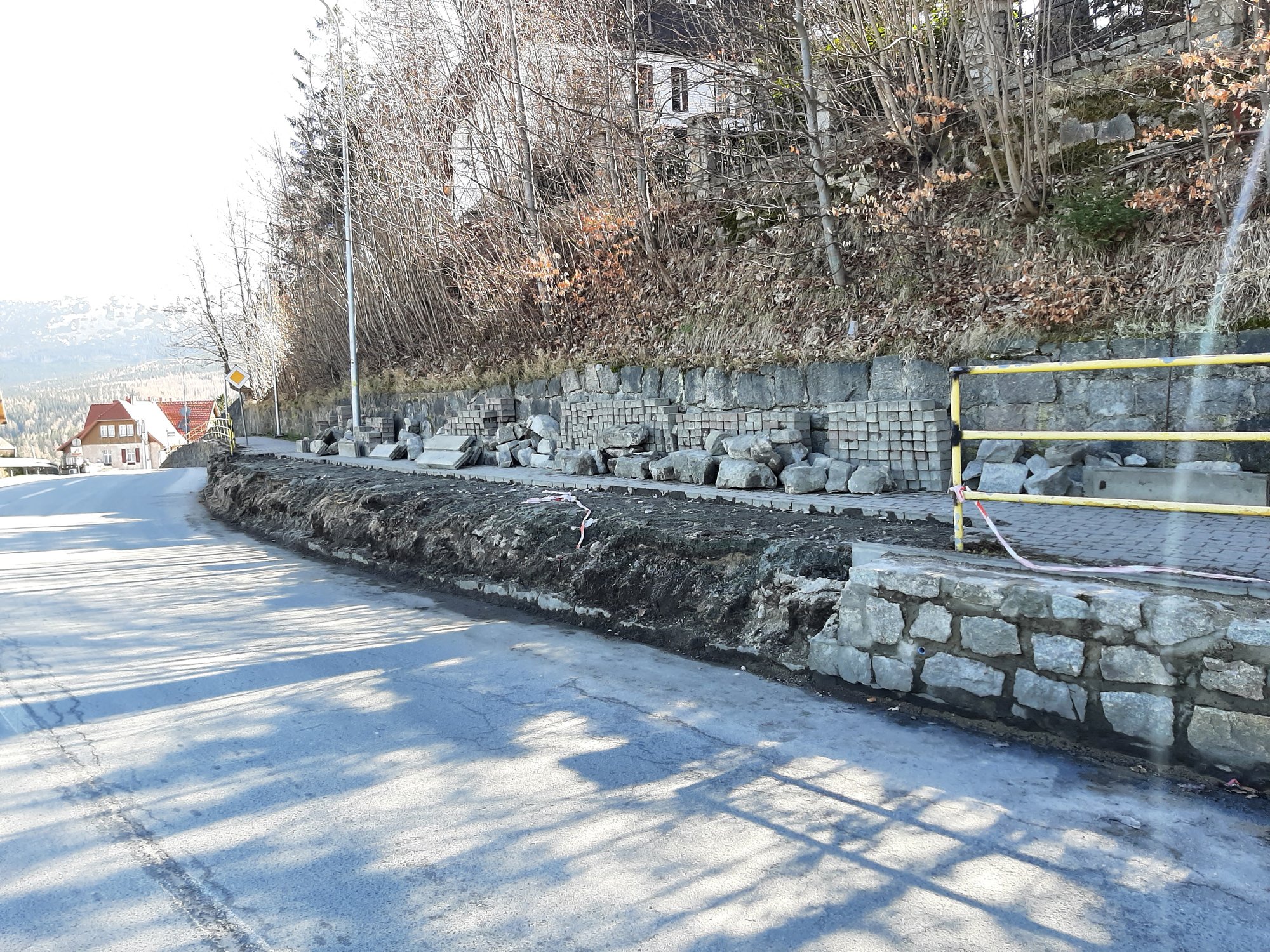 mur-juz-w-naprawie-114559