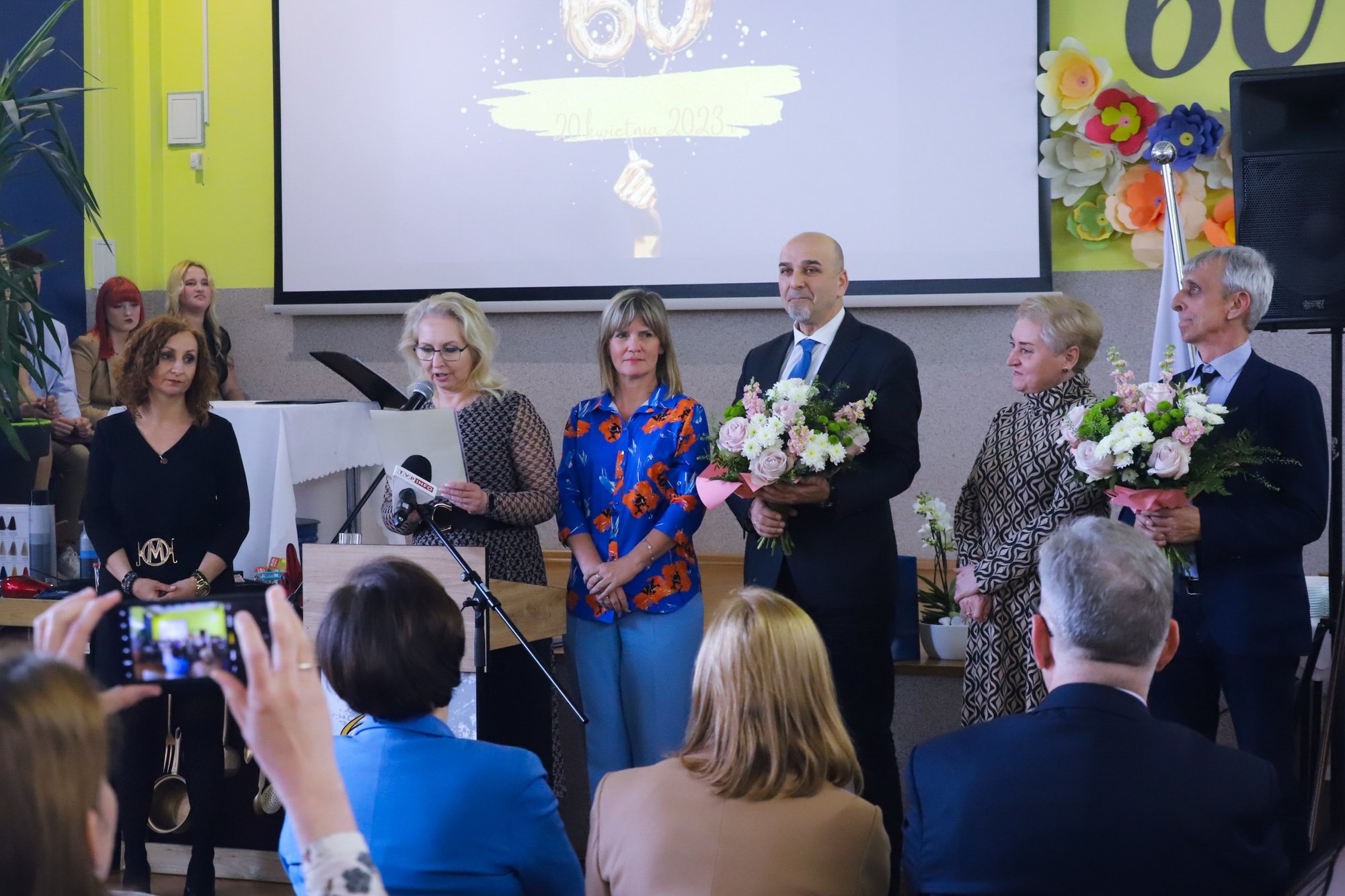 szesc-dekad-ksztacenia-zawodowego-w-handlowce-114740