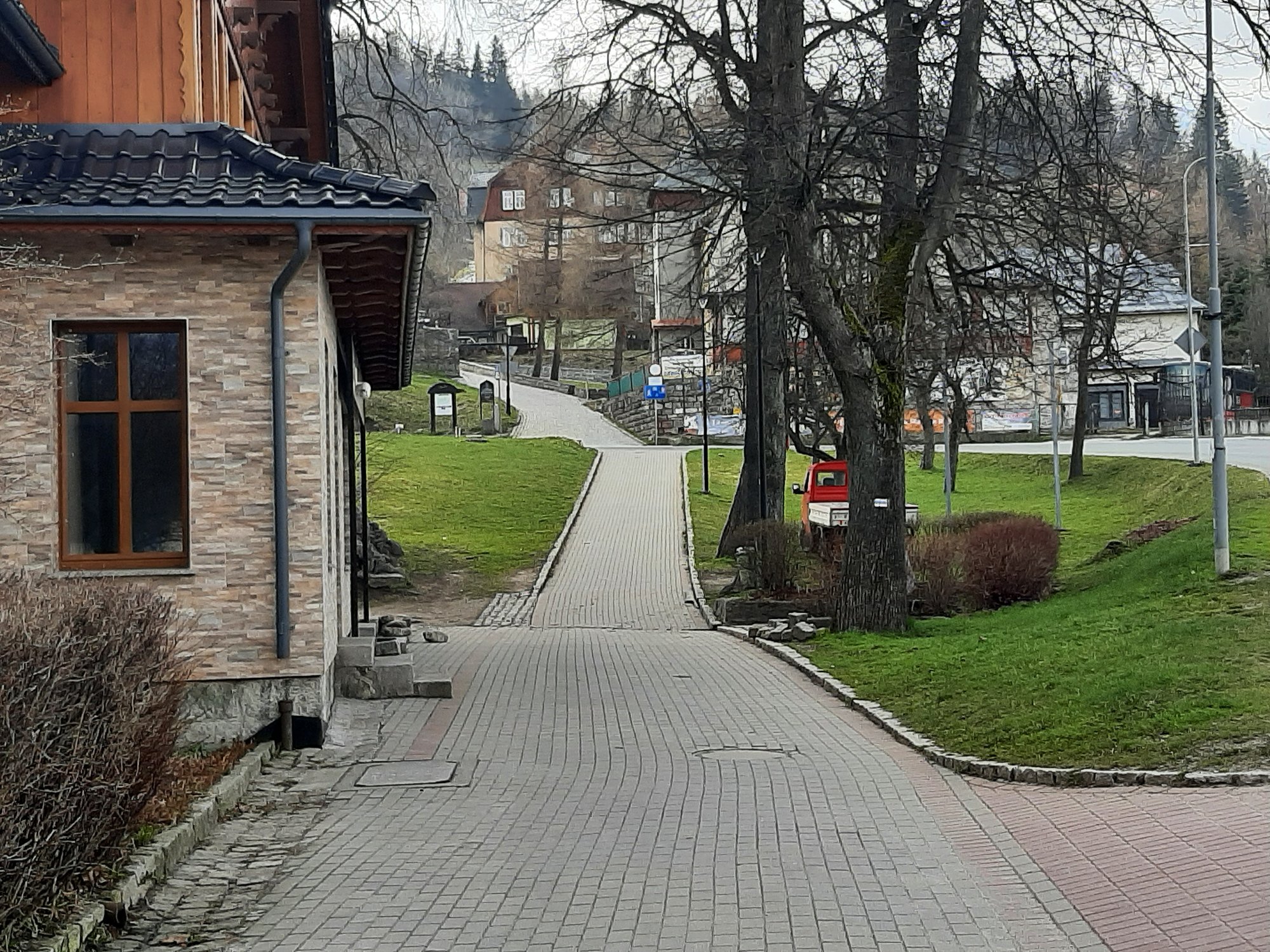 bedzie-w-karpaczu-ulica-imienia-marii-nienartowicz-114789