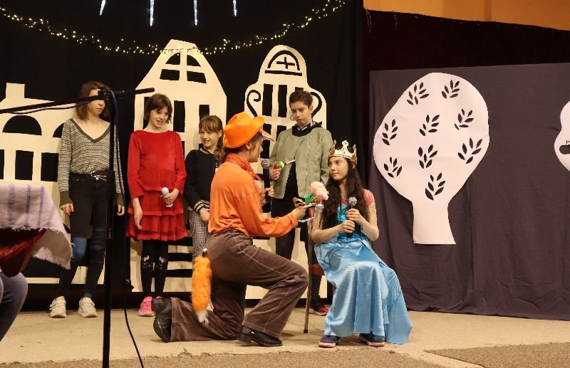 spotkanie-teatralne-z-bajka-w-wojcieszowie-114911