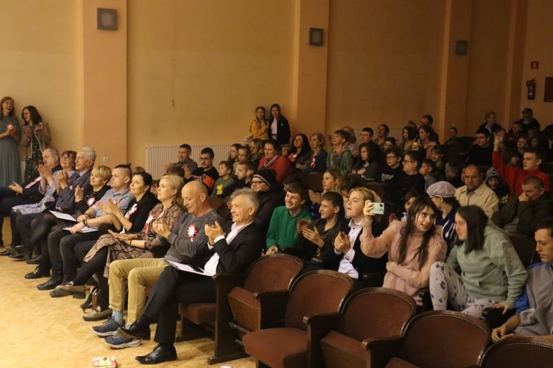 spotkanie-teatralne-z-bajka-w-wojcieszowie-114911