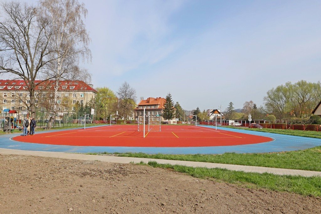 kolejna-inwestycja-z-jbo-w-sp-10-oddana-do-uzytku-114927