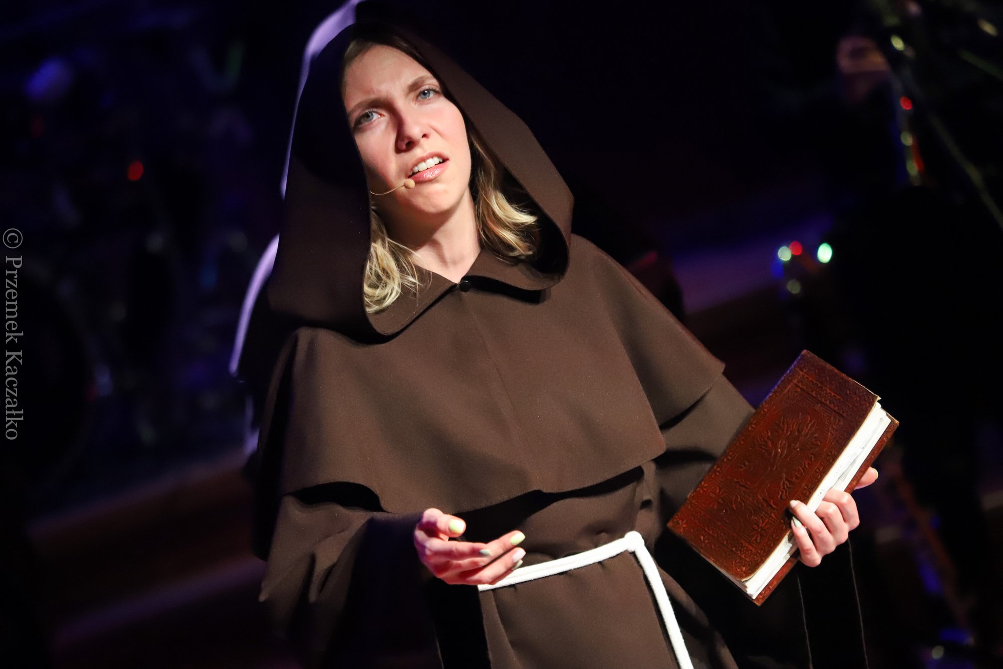zespo-gregorian-grace-z-owacja-na-stojaco-114955