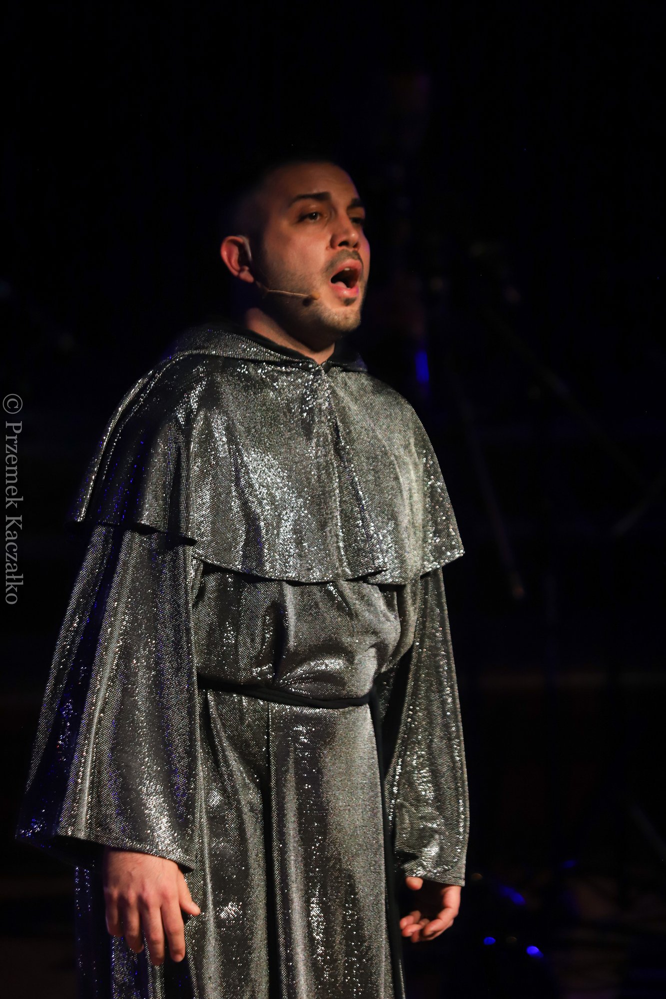 zespo-gregorian-grace-z-owacja-na-stojaco-114955
