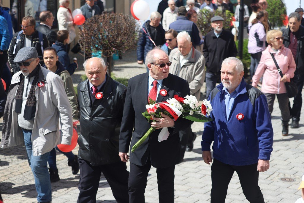 wysoka-frekwencja-na-marszu-konstytucji-3-maja-115002
