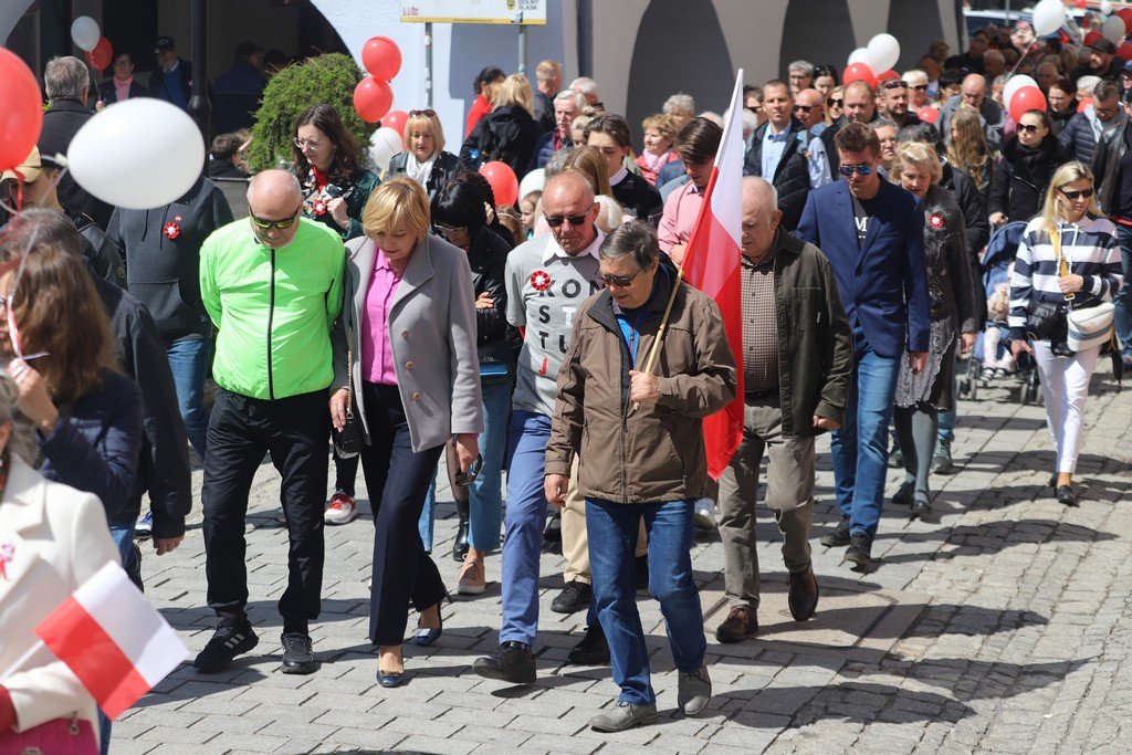 wysoka-frekwencja-na-marszu-konstytucji-3-maja-115002