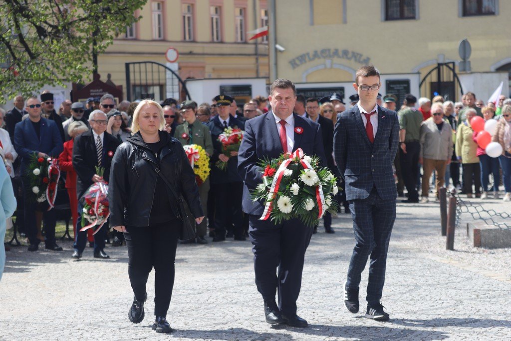wysoka-frekwencja-na-marszu-konstytucji-3-maja-115002