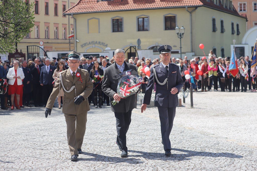 wysoka-frekwencja-na-marszu-konstytucji-3-maja-115002