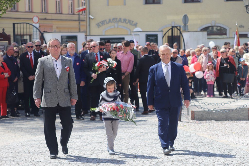 wysoka-frekwencja-na-marszu-konstytucji-3-maja-115002