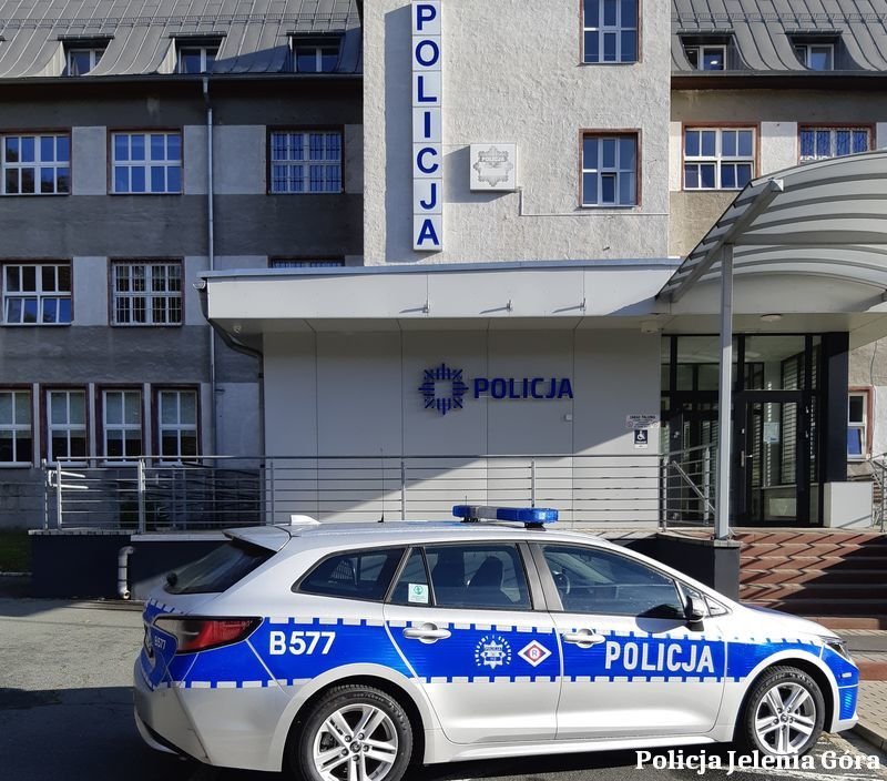 godnemu-5latkowi-pomogli-policjanci-115091