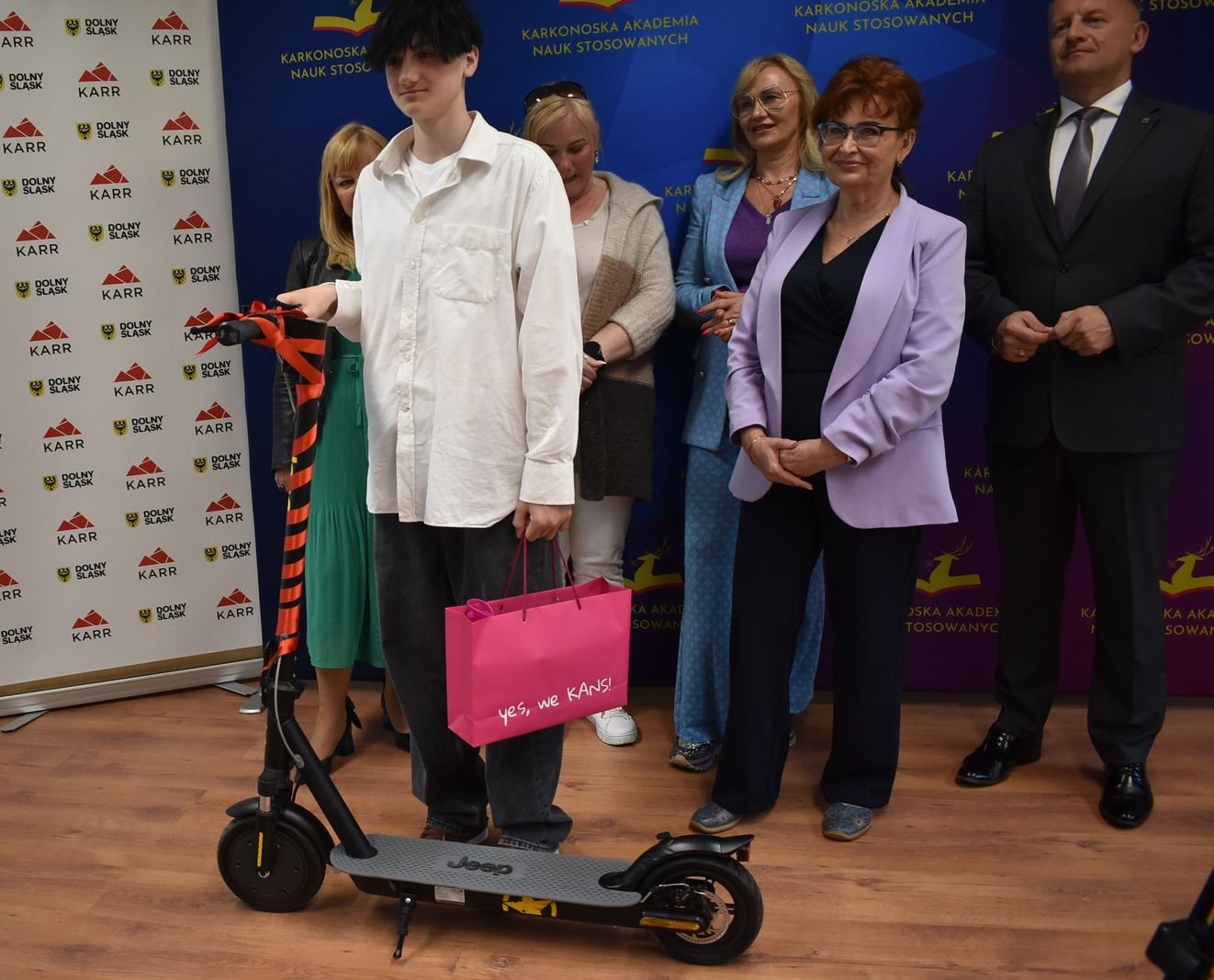 nagrody-dla-bohaterskiego-nastolatka-115126