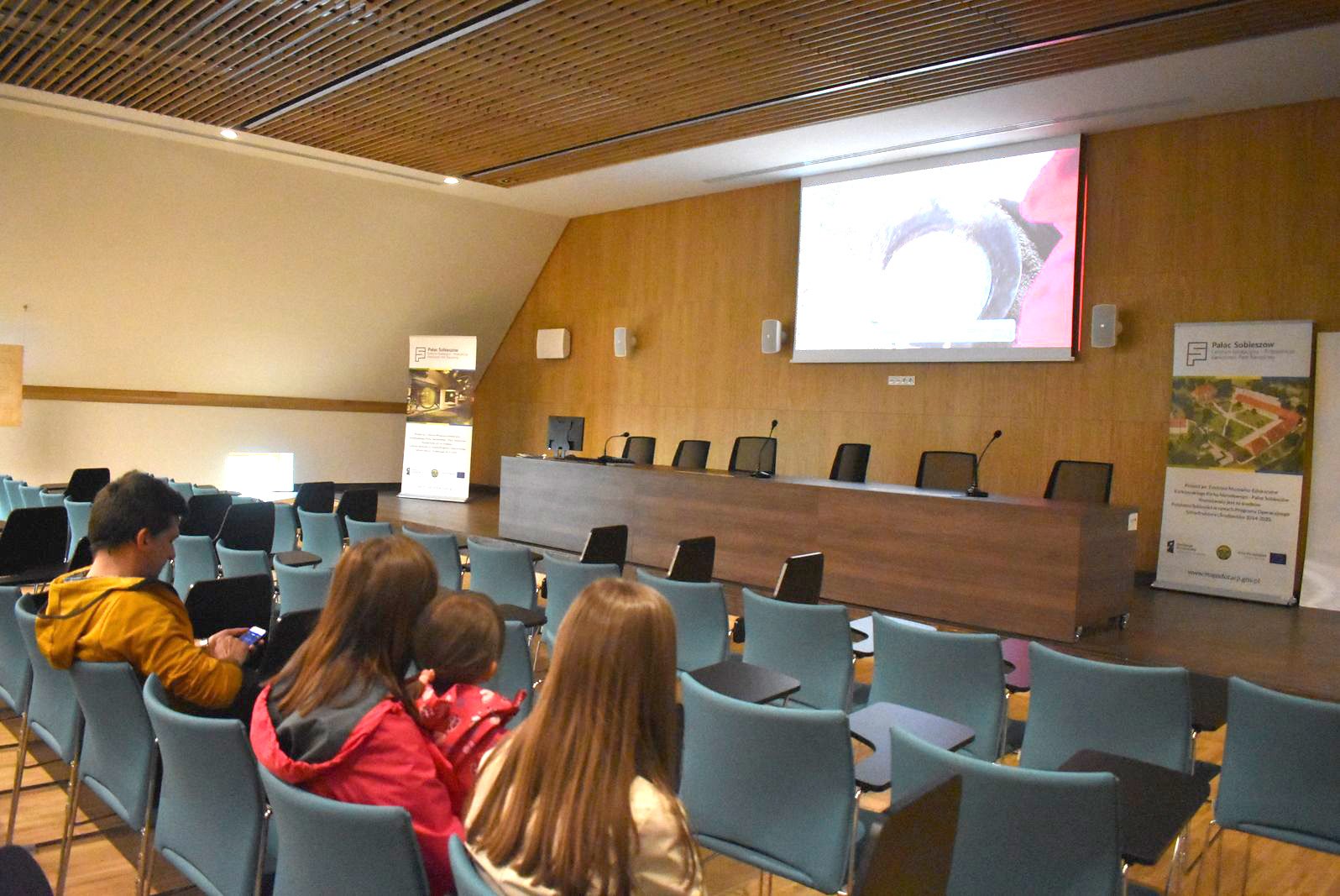 sen-nocy-lesnej-i-nie-tylko-w-nowym-centrum-kpn-115219