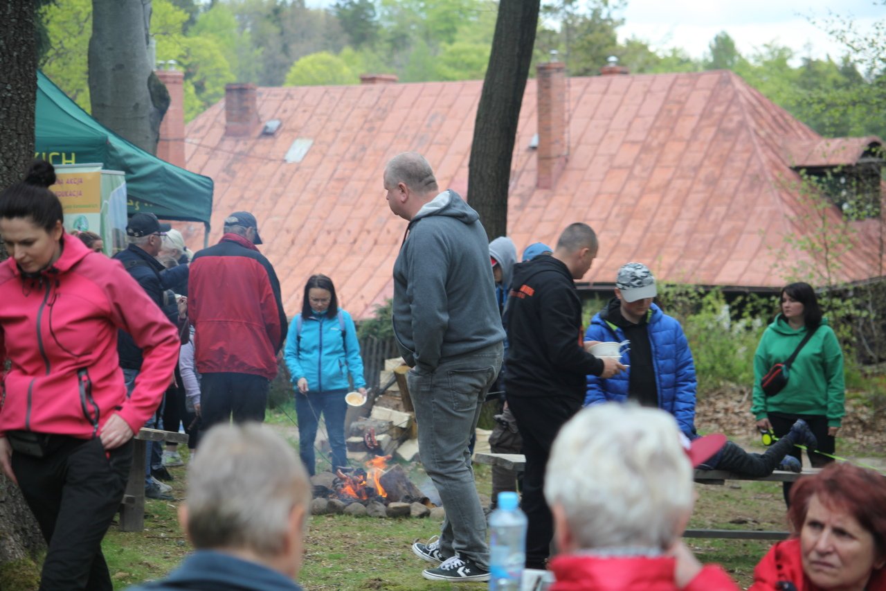 sprzatanie-pod-szrenica-z-piknikiem-na-fina-115223