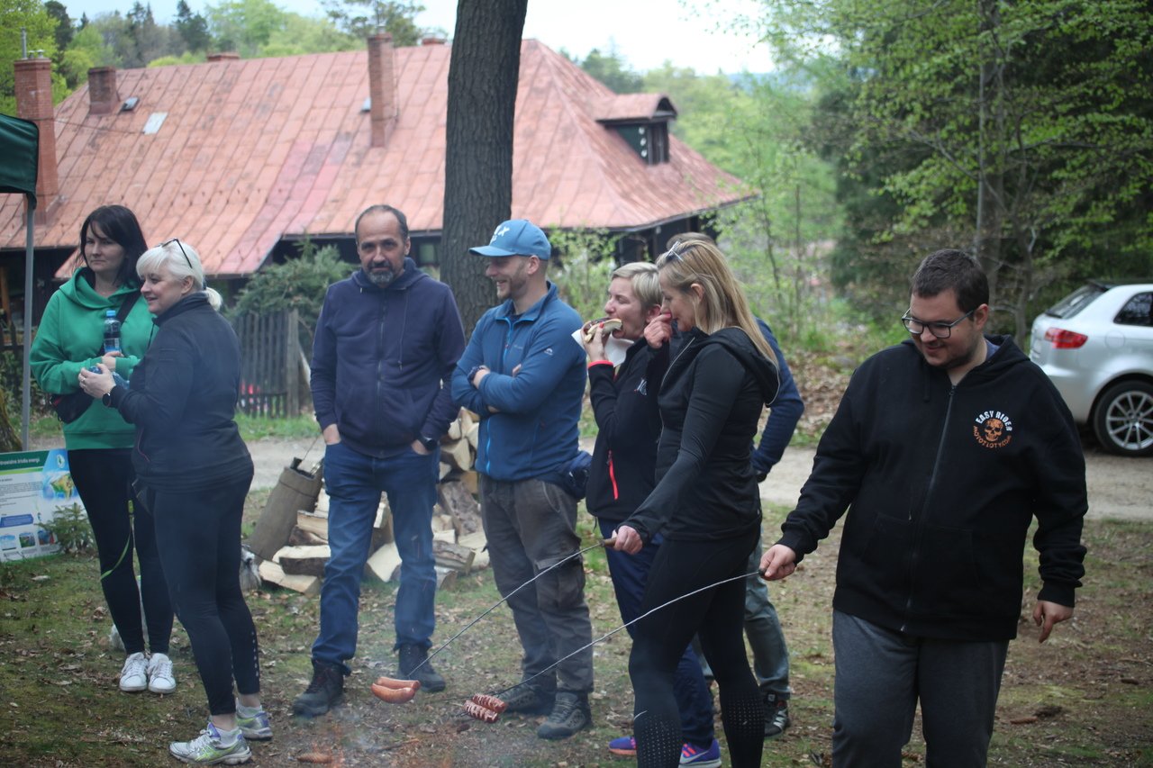 sprzatanie-pod-szrenica-z-piknikiem-na-fina-115223
