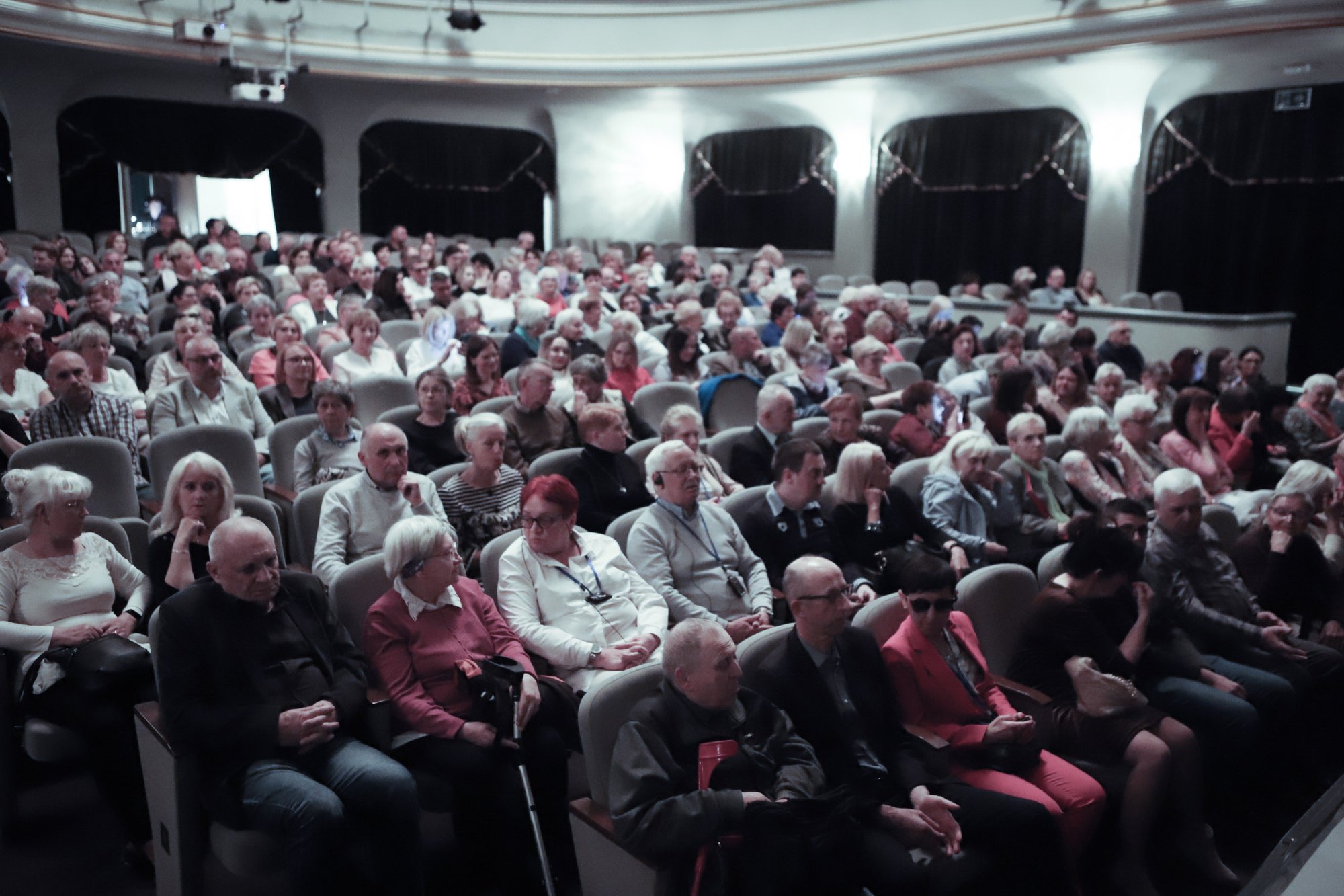 prezent-urodzinowy-bez-barier-w-teatrze-norwida-115226