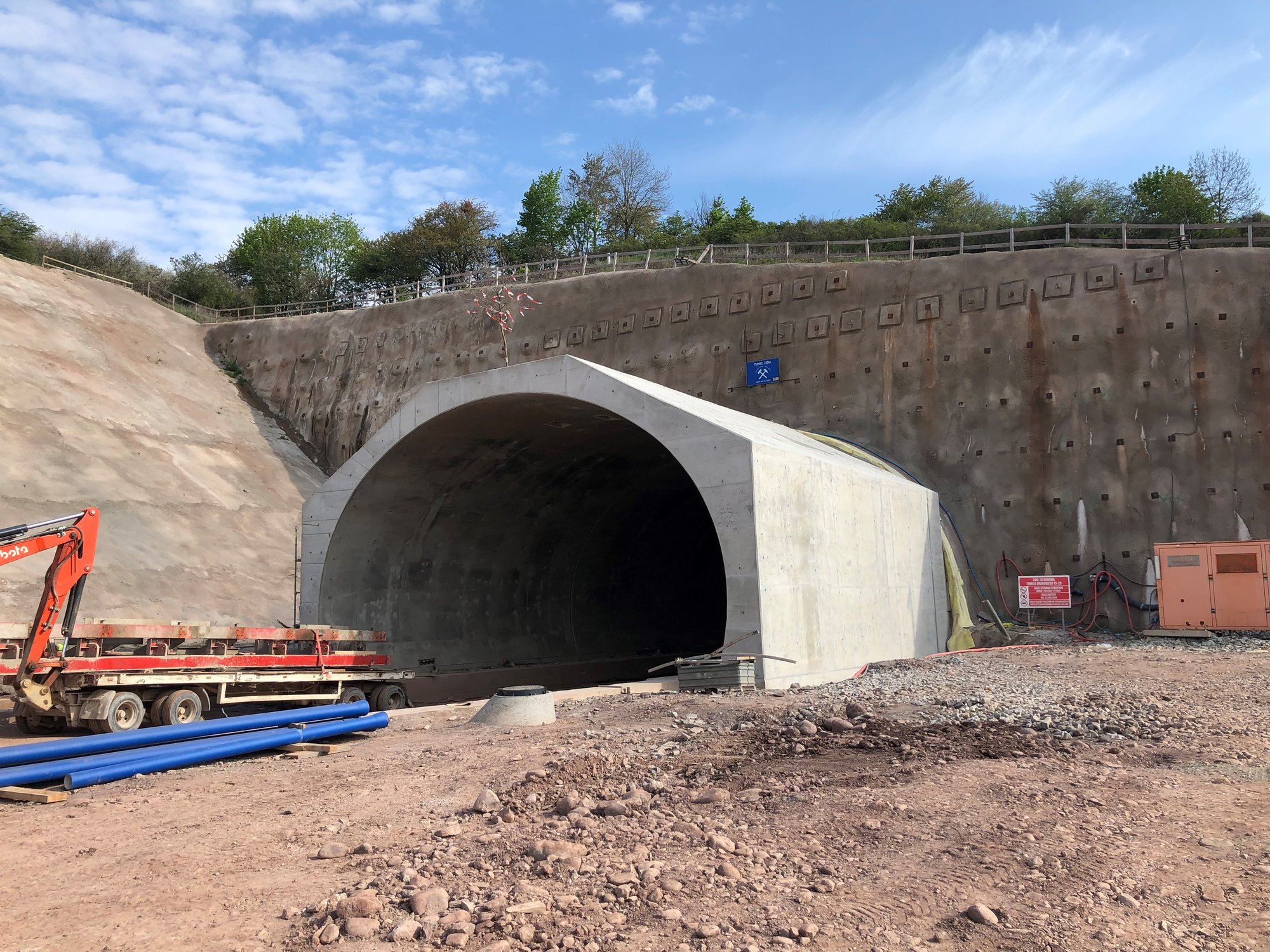obudowa-tunelu-gotowa-115291