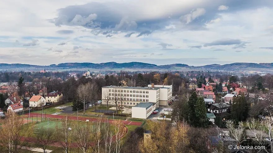 miasto-reaguje-na-akt-szkolnej-przemocy-115344