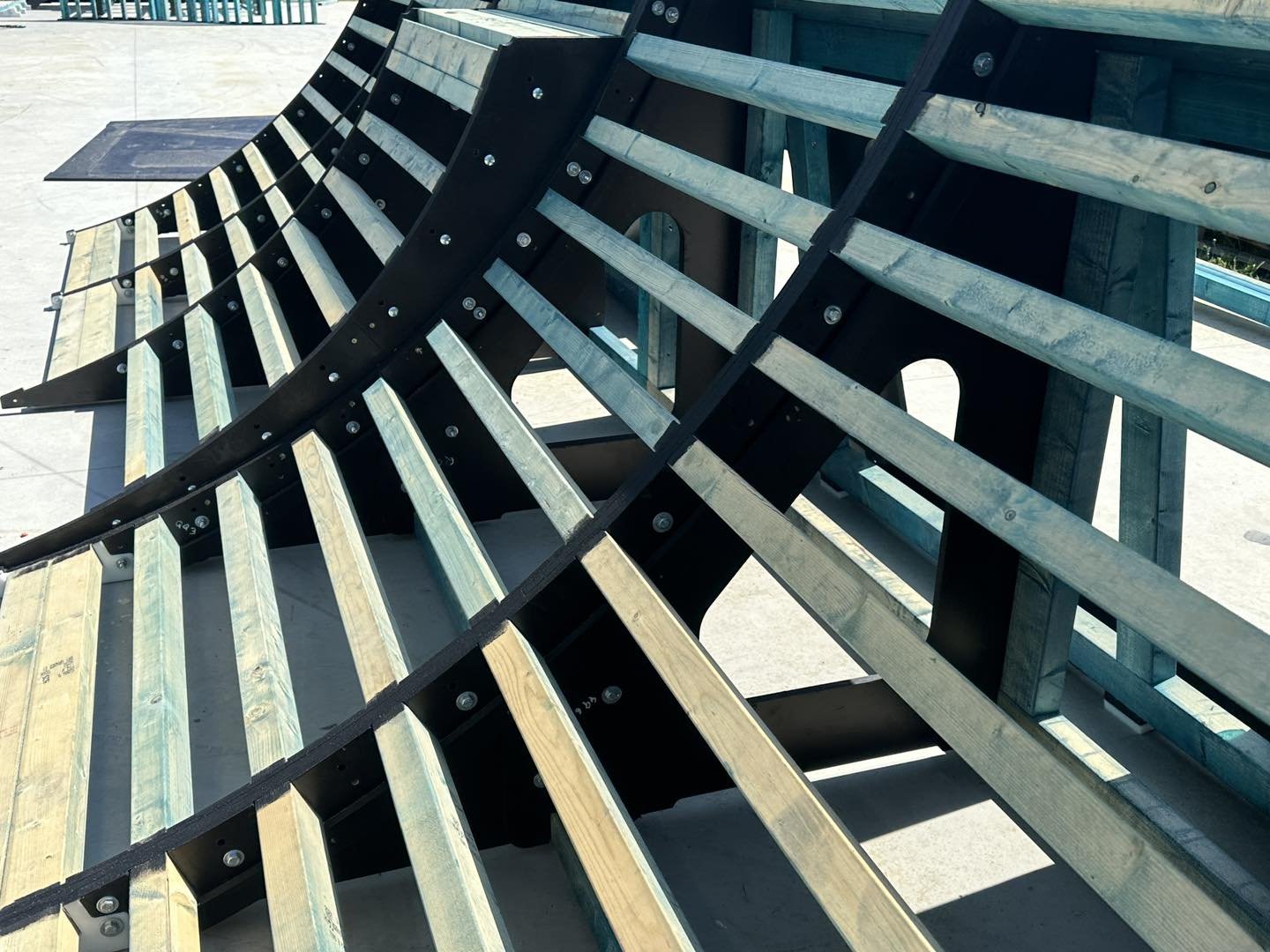 skatepark-na-zabobrzu-w-montazu-115554