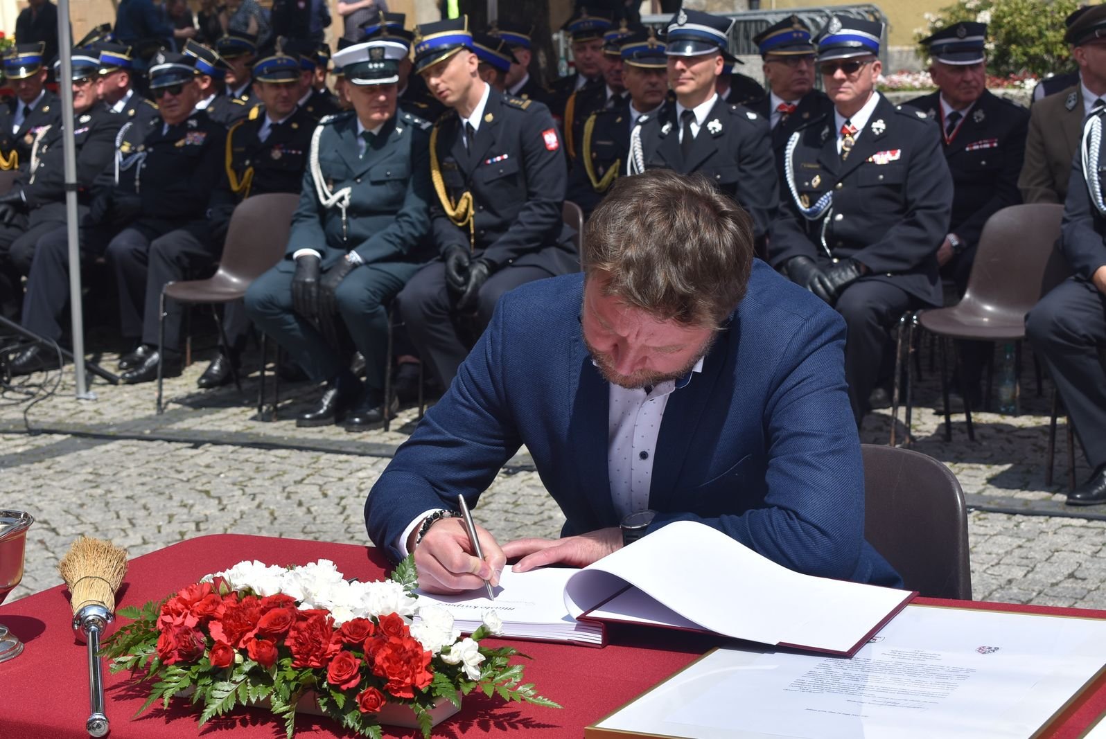 sztandar-dla-jeleniogorskich-strazakow-115573