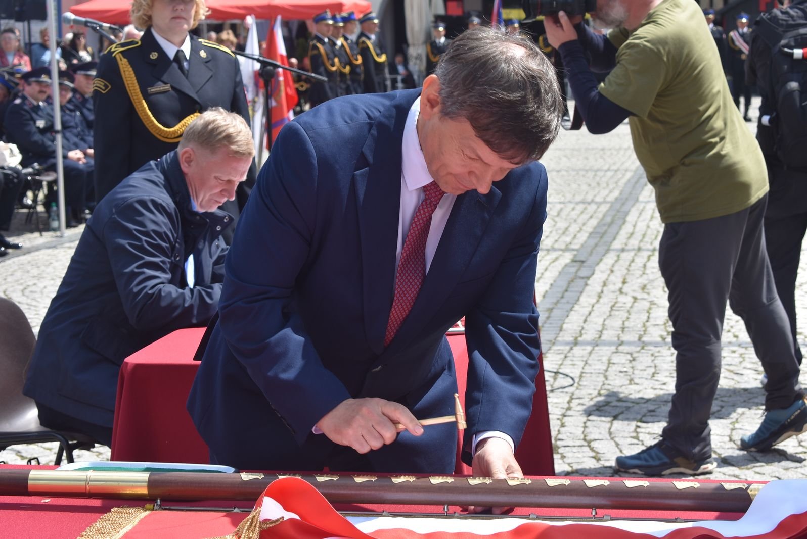 sztandar-dla-jeleniogorskich-strazakow-115573
