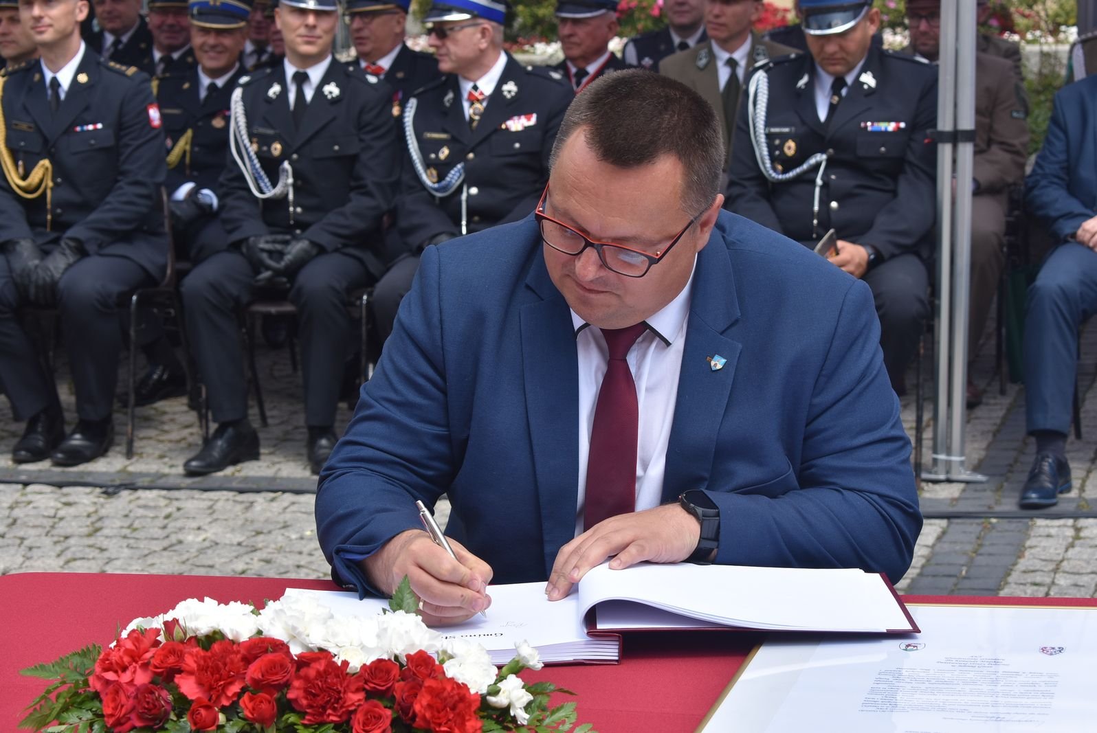 sztandar-dla-jeleniogorskich-strazakow-115573