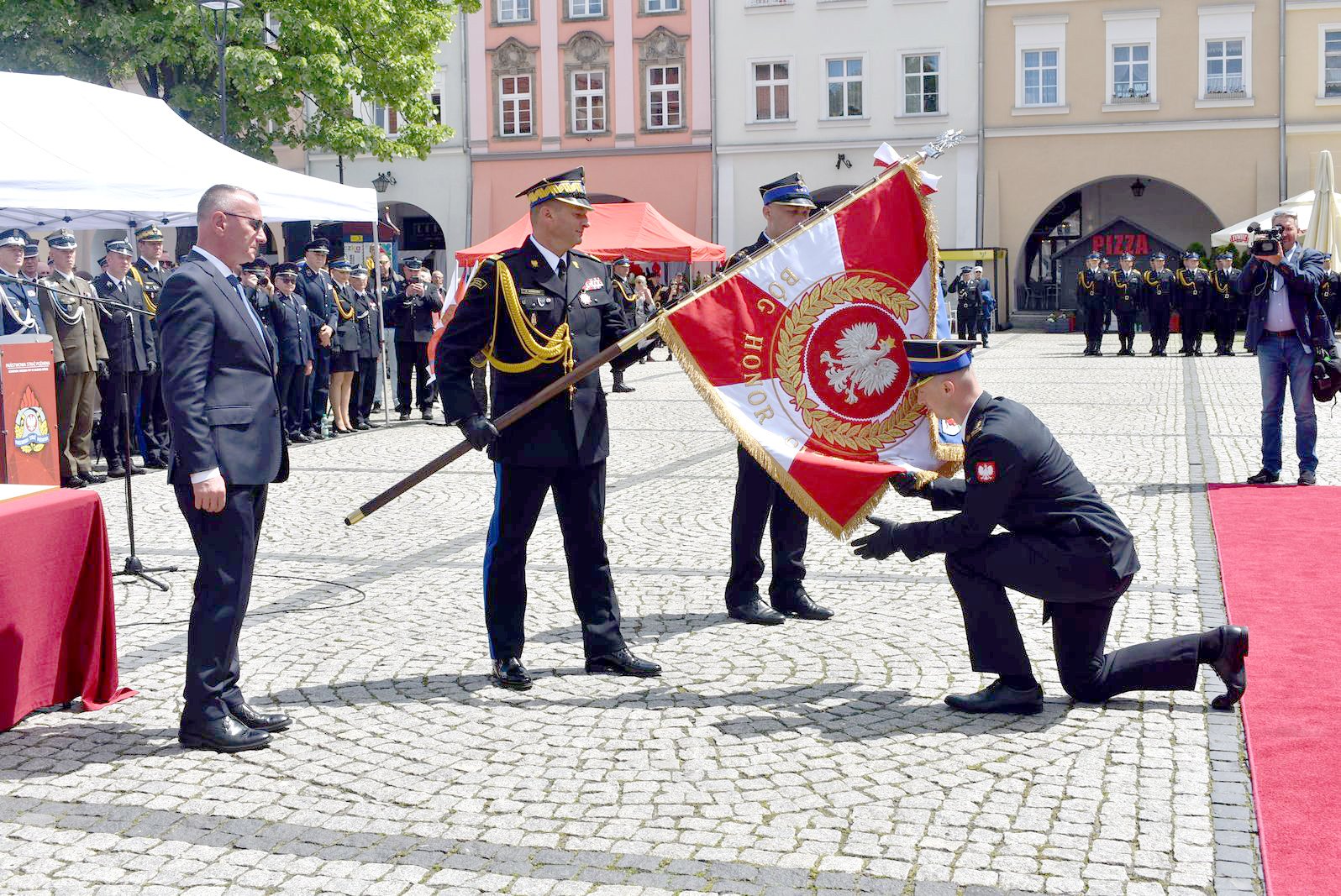 sztandar-dla-jeleniogorskich-strazakow-115573