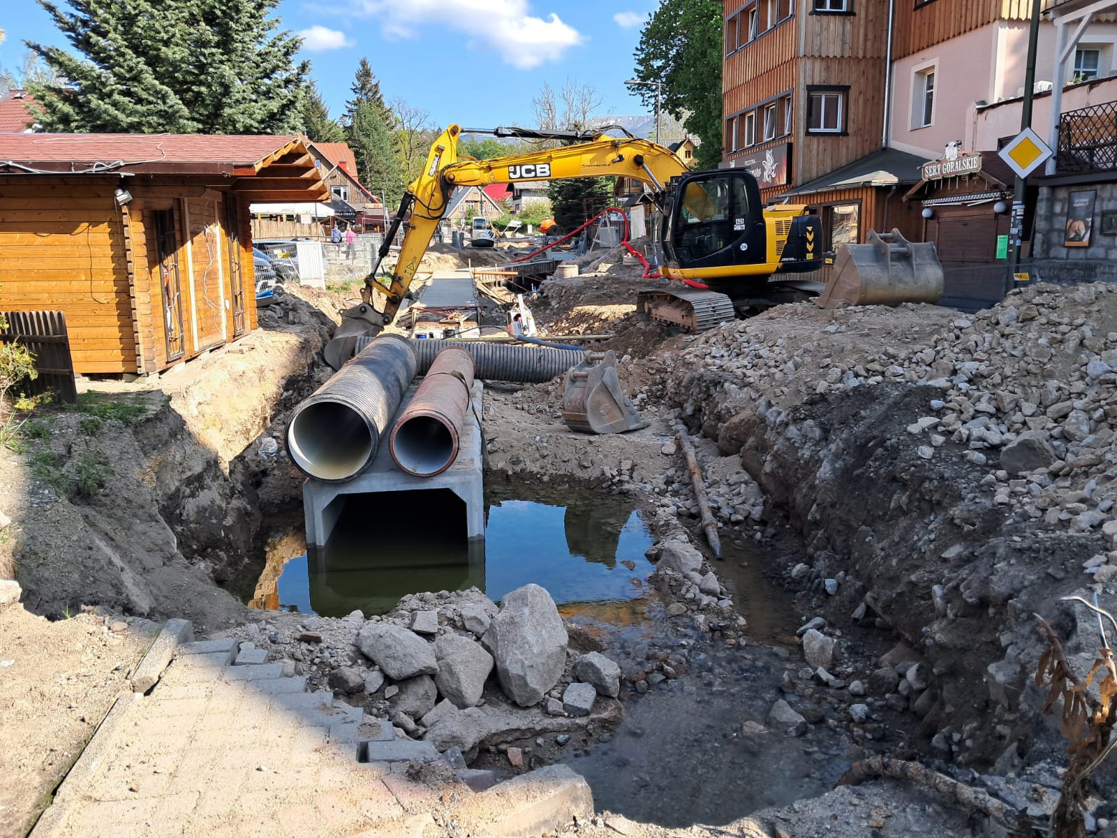 trwaja-roboty-na-deptaku-115592