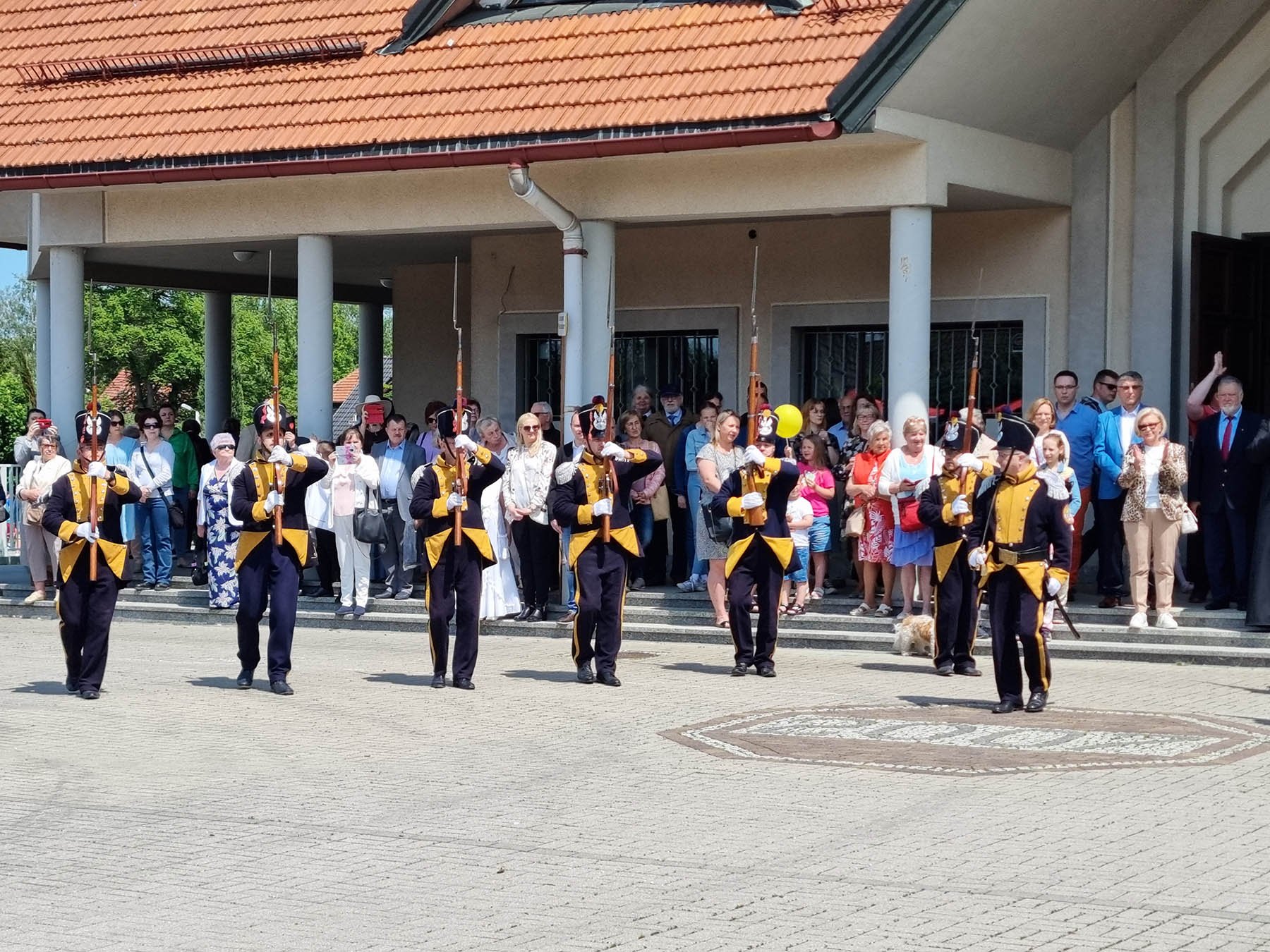 swieto-matki-wielki-festyn-cieplicach-115624