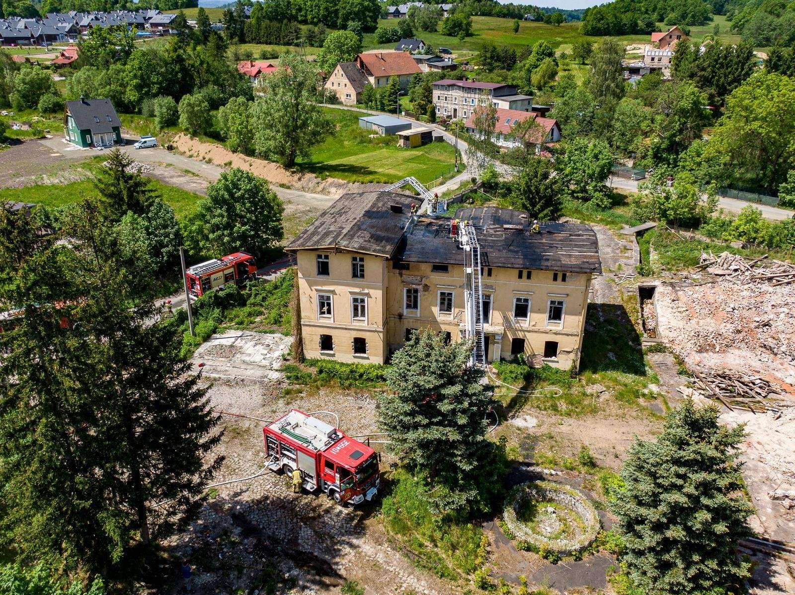 pozar-w-dawnej-fabryce-papieru-aktualizacja-115725
