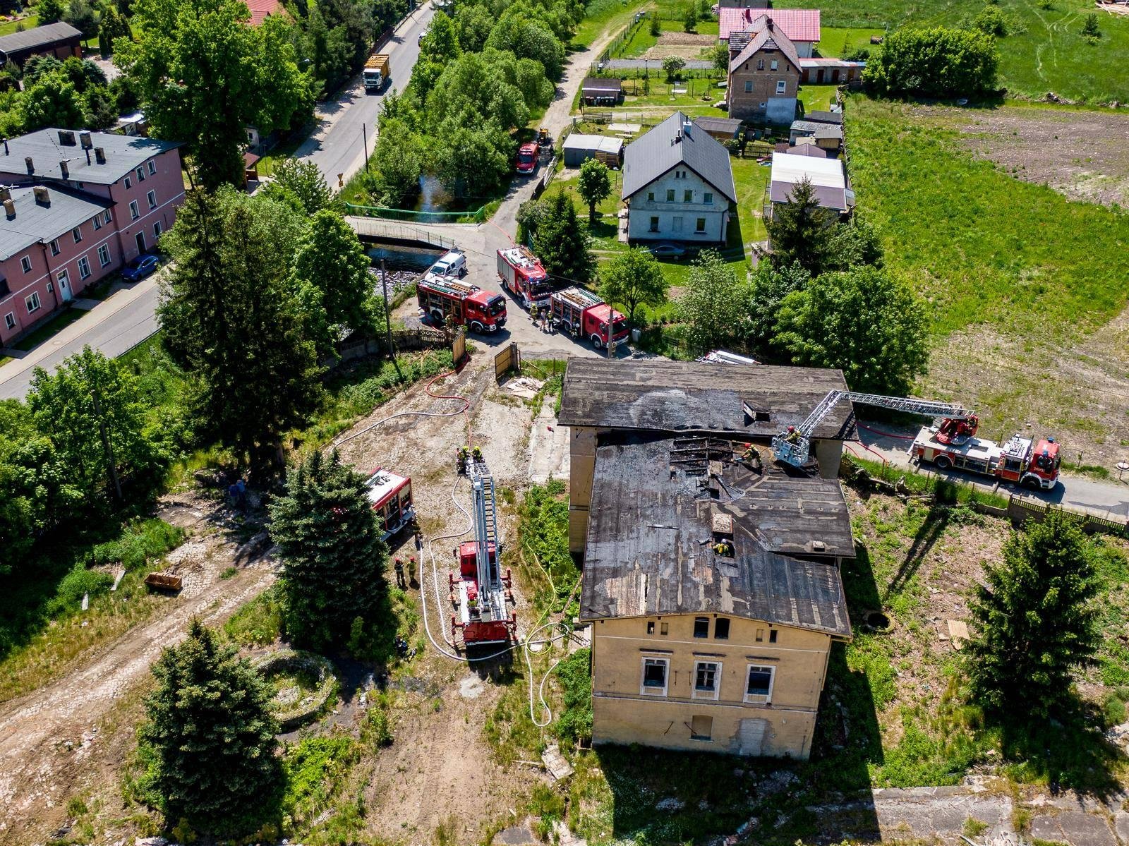 pozar-w-dawnej-fabryce-papieru-aktualizacja-115725