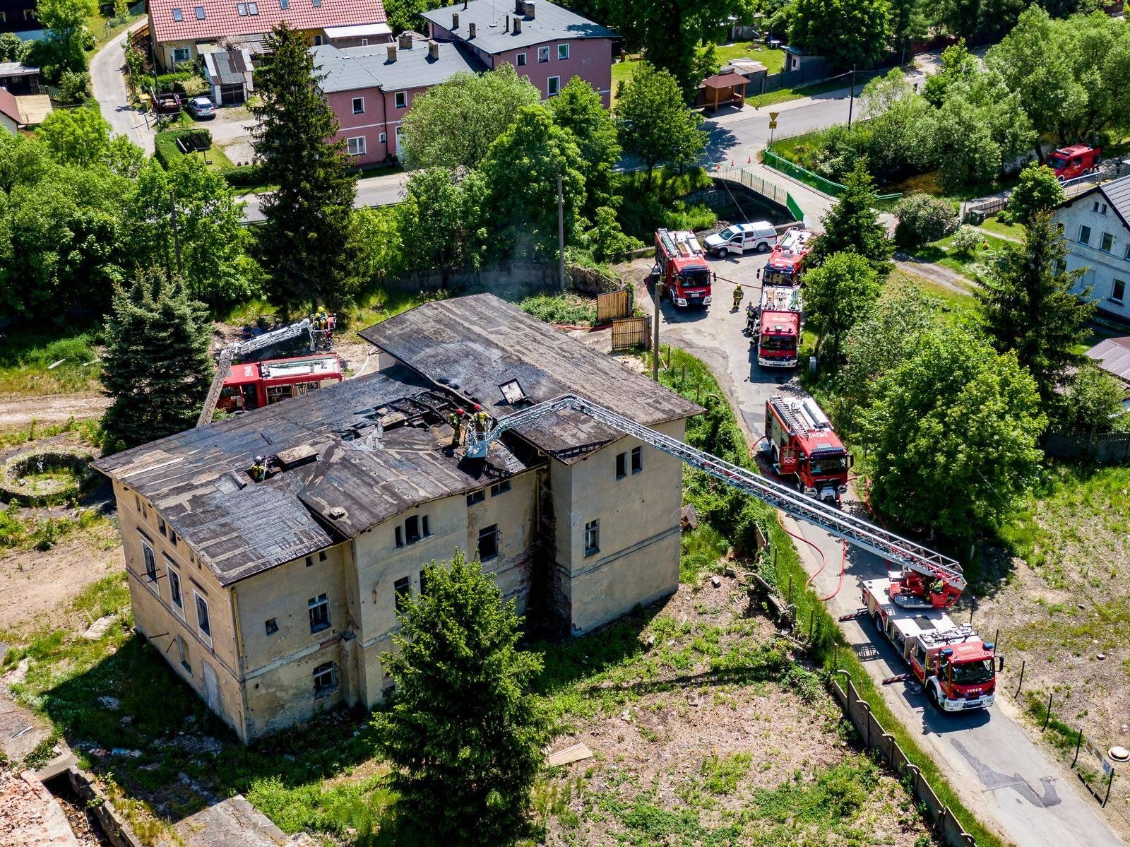 pozar-w-dawnej-fabryce-papieru-aktualizacja-115725