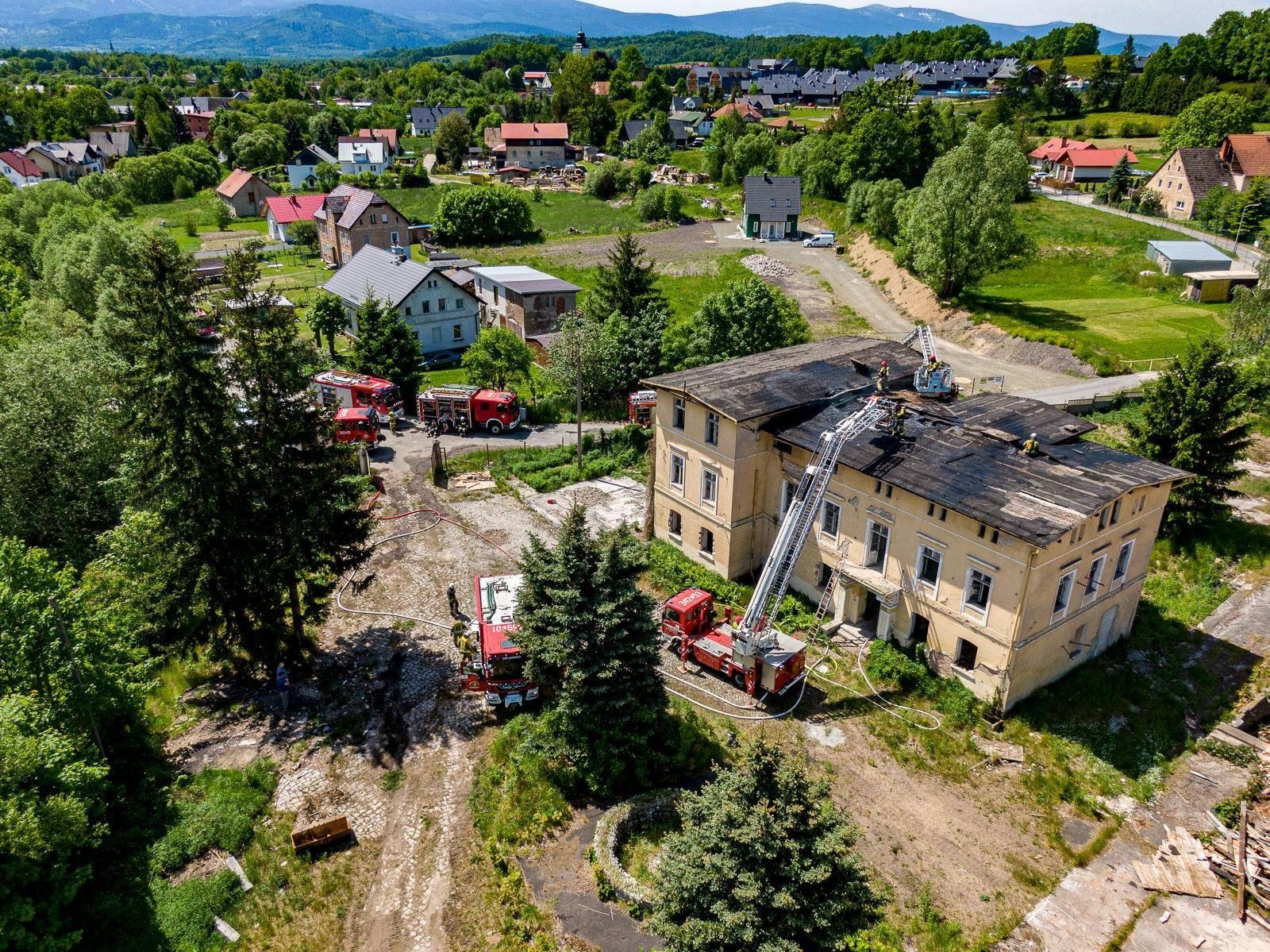 pozar-w-dawnej-fabryce-papieru-aktualizacja-115725
