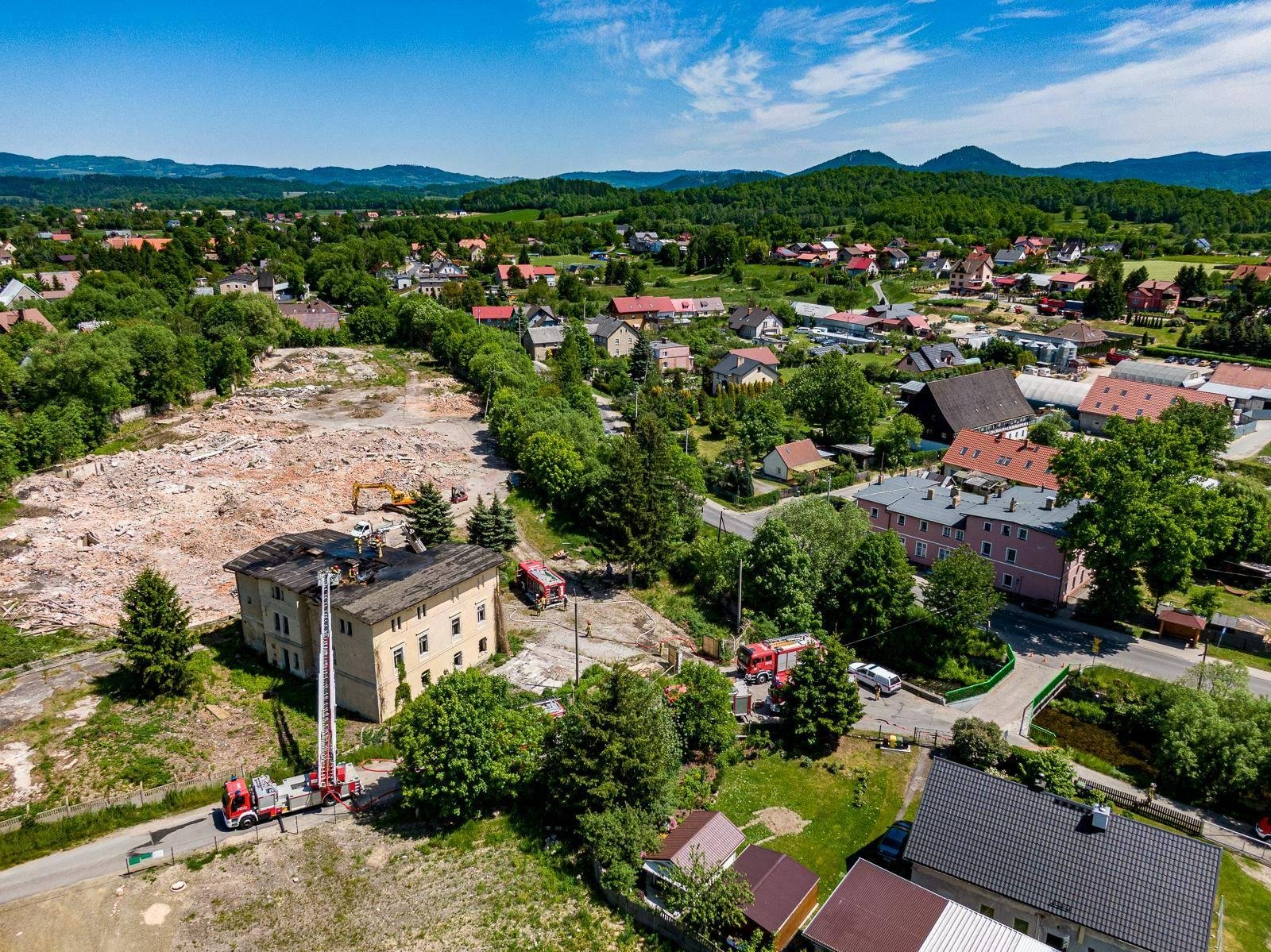 pozar-w-dawnej-fabryce-papieru-aktualizacja-115725