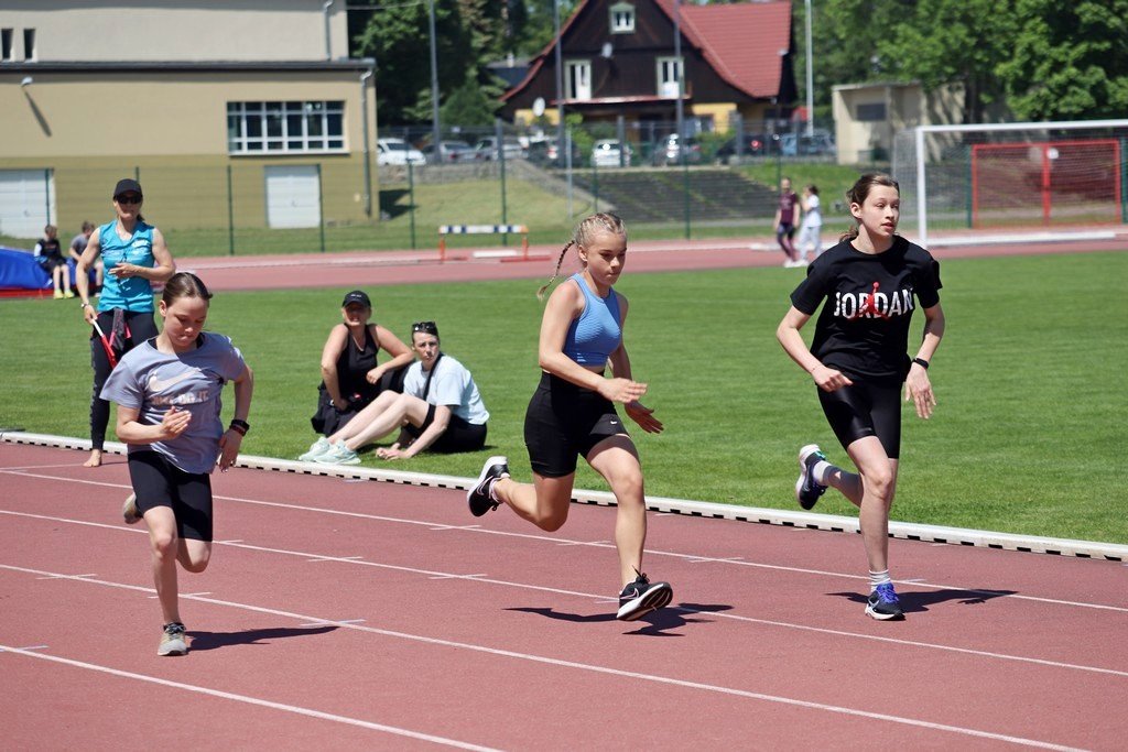 sportowy-dzien-dziecka-sp-11-115756