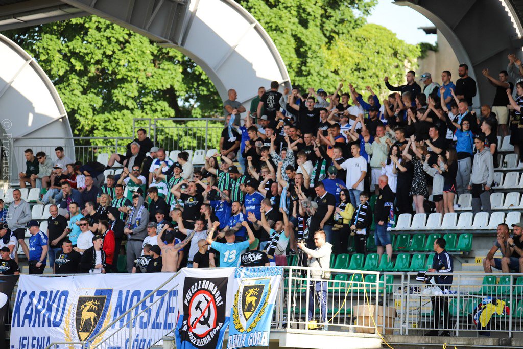 iii-liga-dla-karkonoszy-znowu-po-karnych-115813