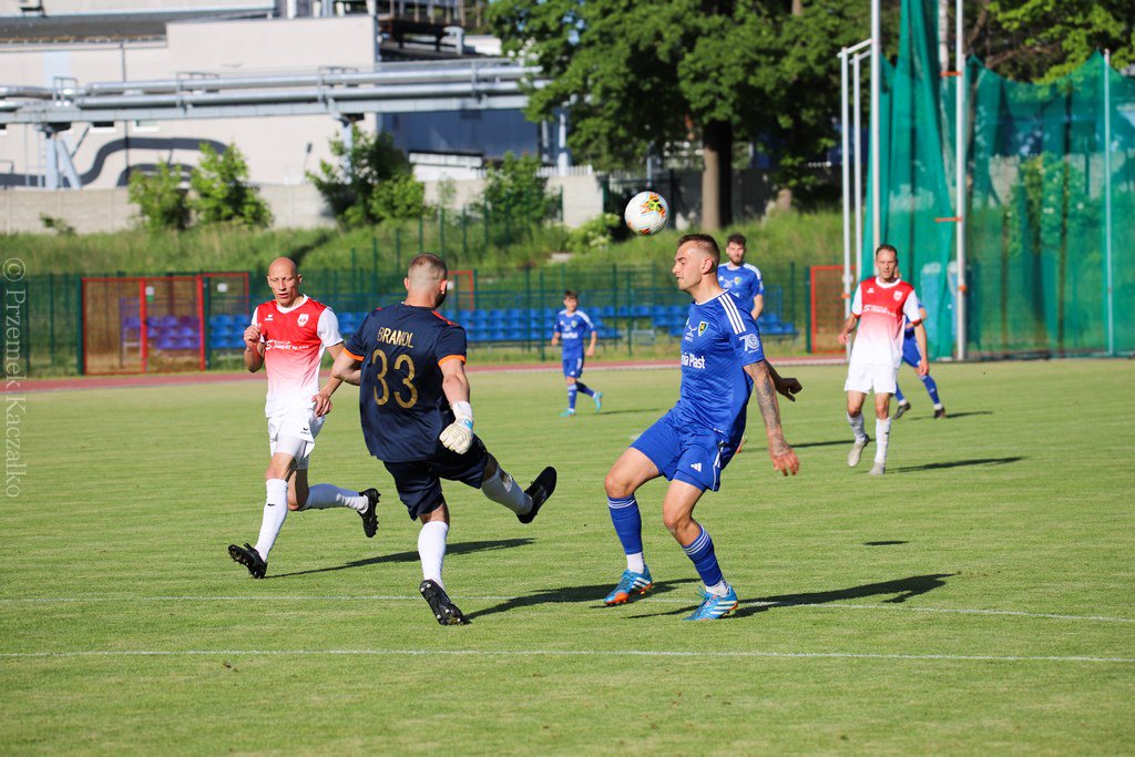 iii-liga-dla-karkonoszy-znowu-po-karnych-115813