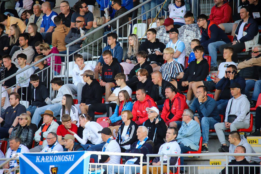 iii-liga-dla-karkonoszy-znowu-po-karnych-115813