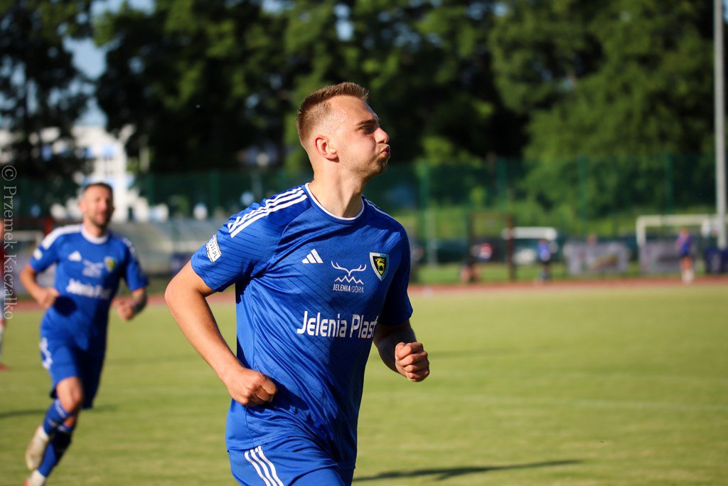 iii-liga-dla-karkonoszy-znowu-po-karnych-115813