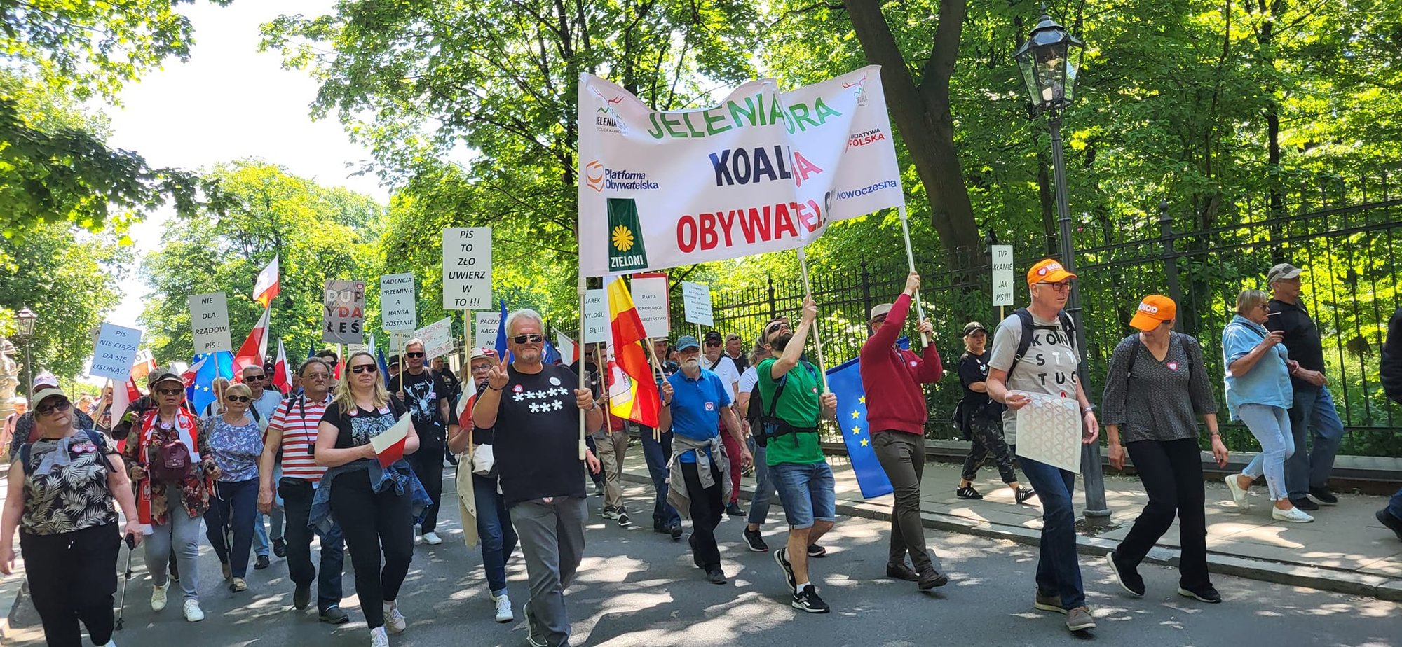 jeleniogorzanie-na-manifestacji-w-warszawie-115852