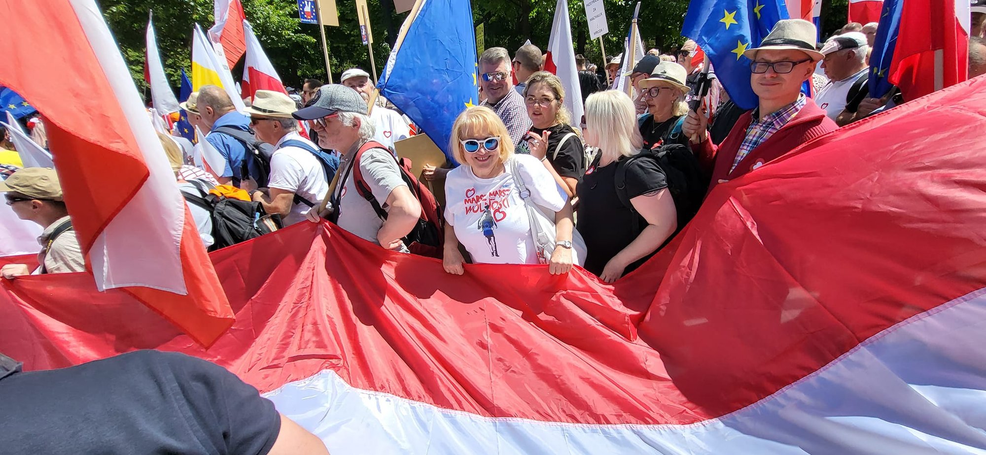 jeleniogorzanie-na-manifestacji-w-warszawie-115852